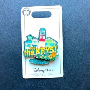 Disney Parks Collection Pins “see the KEYS!”